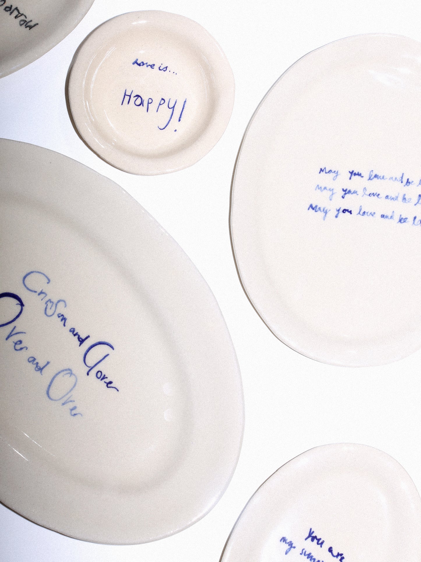 Love notes in Clay - Pink Medium Oval platter