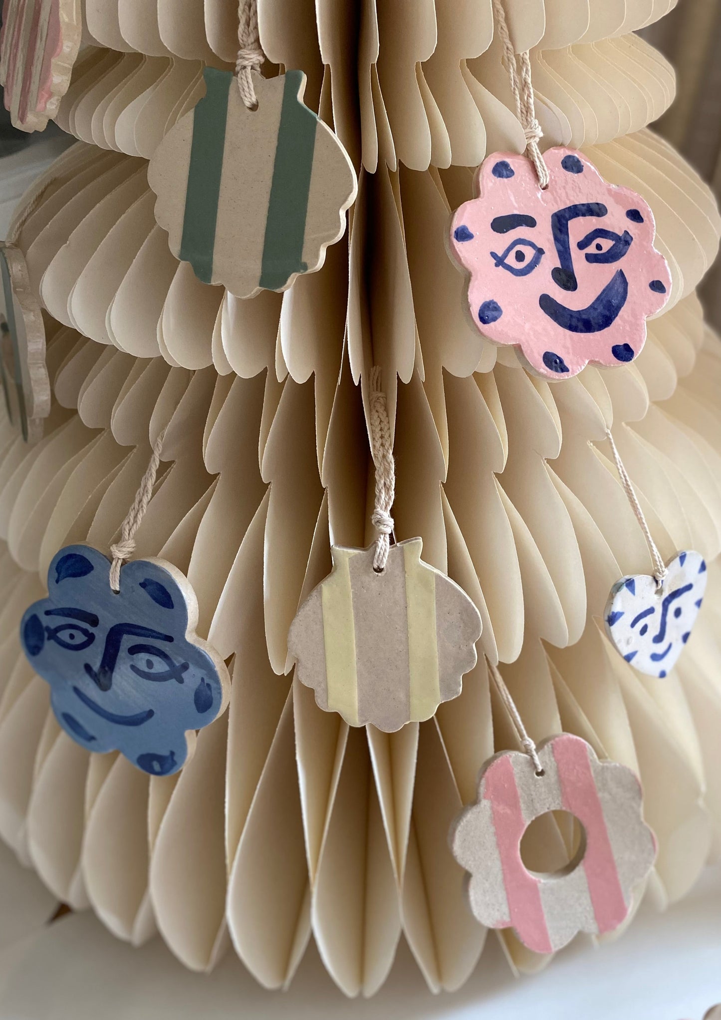 Duci Stripe Flower Hanging Decoration Pink