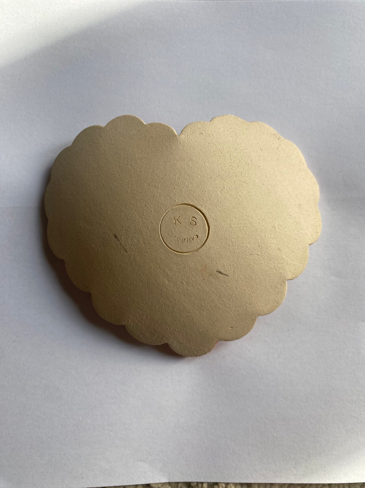 Isolation Face Heart Trinket dish