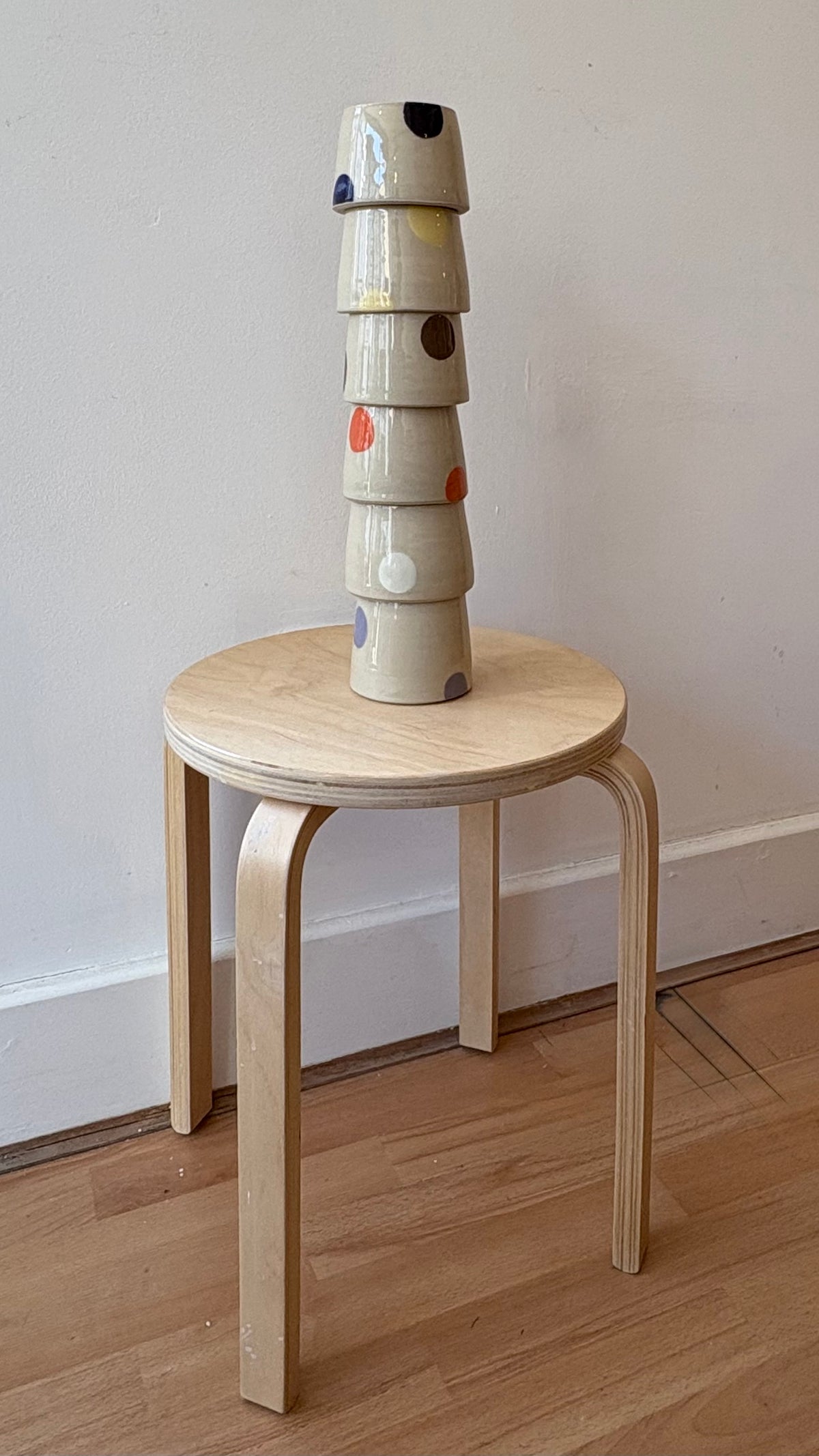 Le Dot Handleless Cup in Mayo ( Cream)