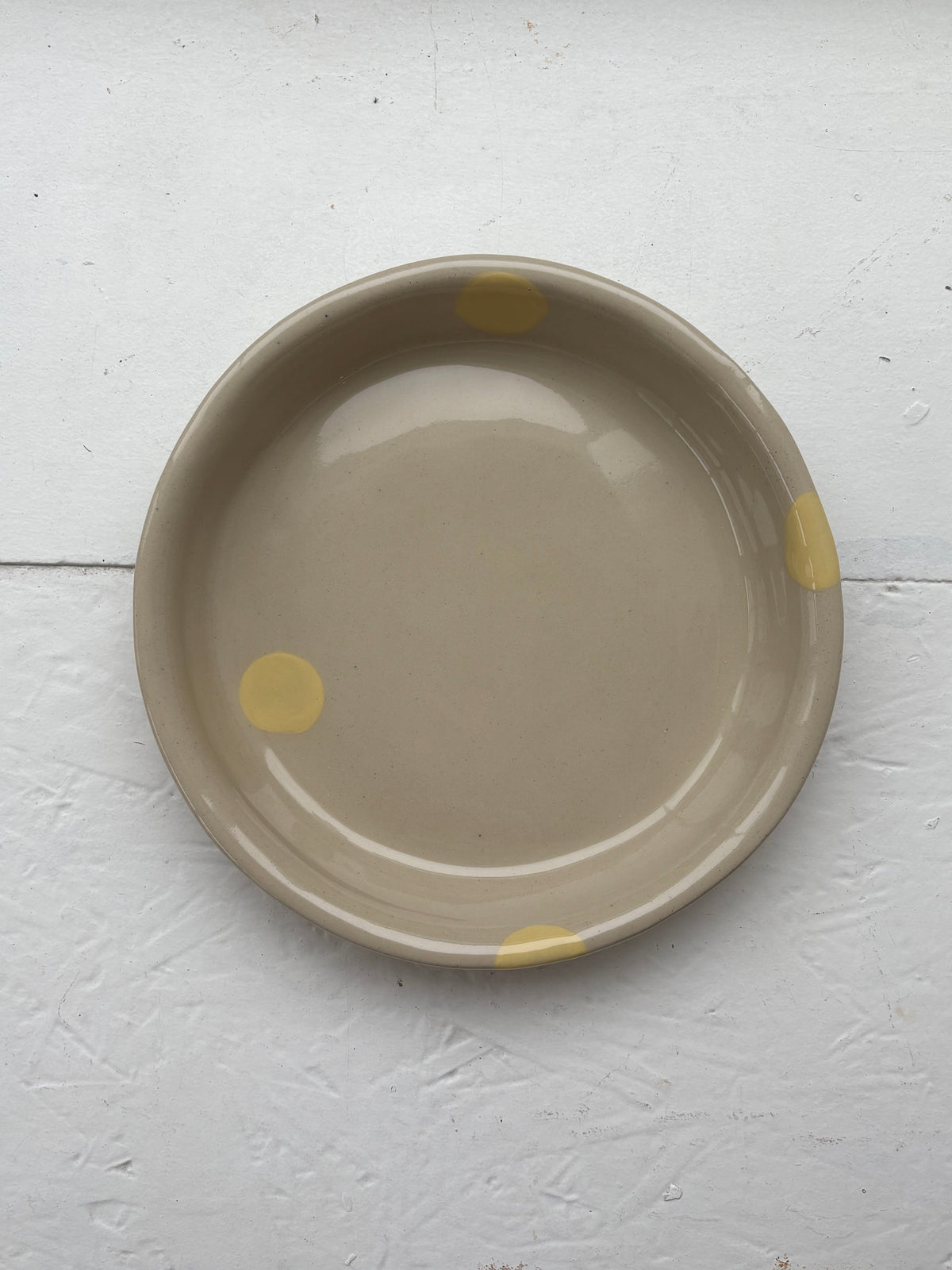 Le Dot Large Dish in Dijon ( Yellow )