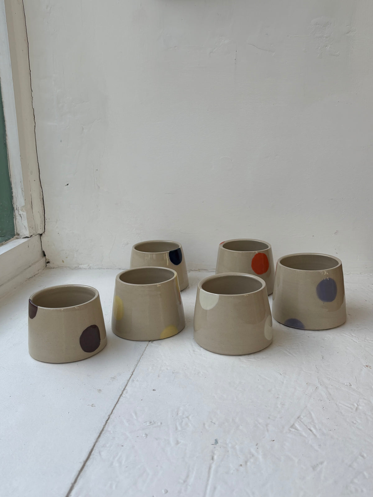 Le Dot Handleless Cup in Mayo ( Cream)
