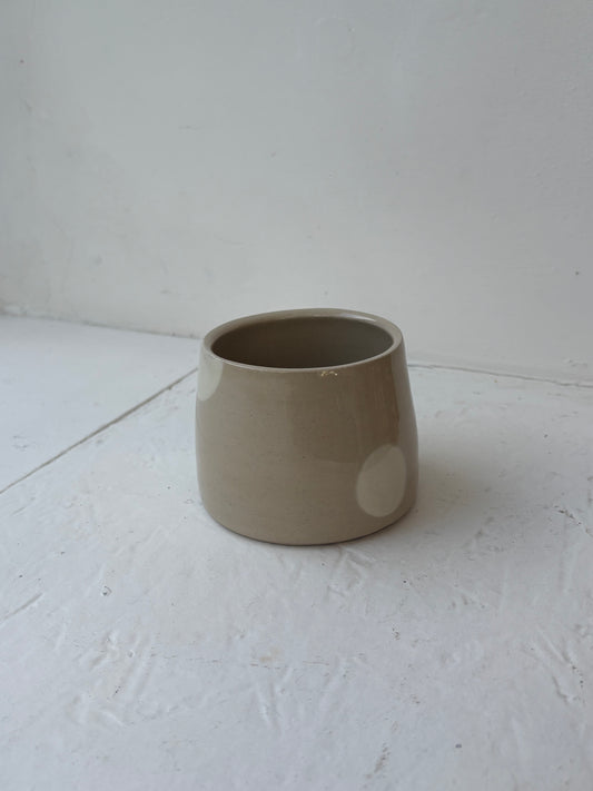 Le Dot Handleless Cup in Mayo ( Cream)