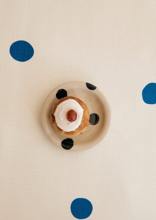 Le Dot Catchall tray in Gertain ( Blue )